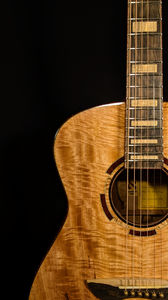 Handmade acoustic guitars, boutique guitars, luthier Singapore, guitar making classes, custom guitar building