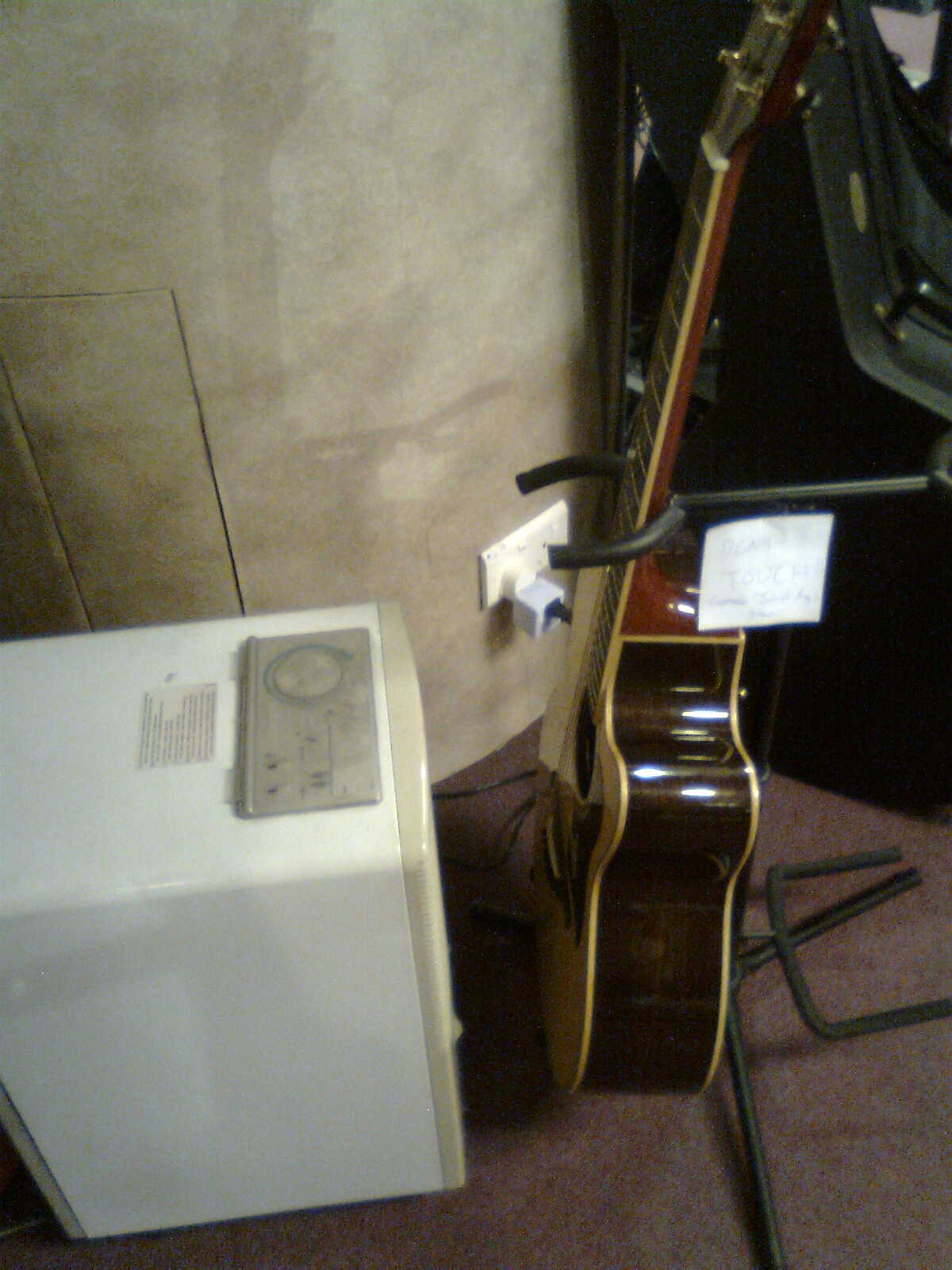 Wood Drying Geylang The KILN Portable Guitar Dehumidifier