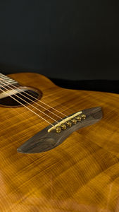 Handmade acoustic guitars, boutique guitars, luthier Singapore, guitar making classes, custom guitar building