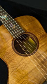 Handmade acoustic guitars, boutique guitars, luthier Singapore, guitar making classes, custom guitar building