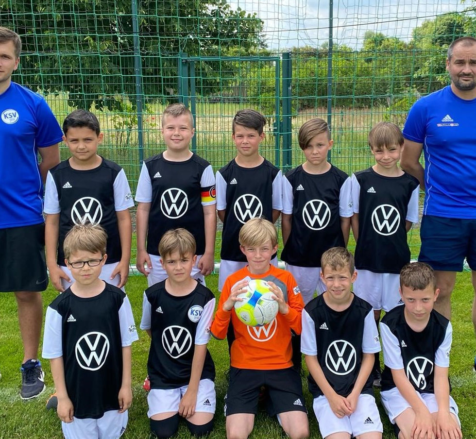Mannschaftsfoto_U10_klein (3).jpeg