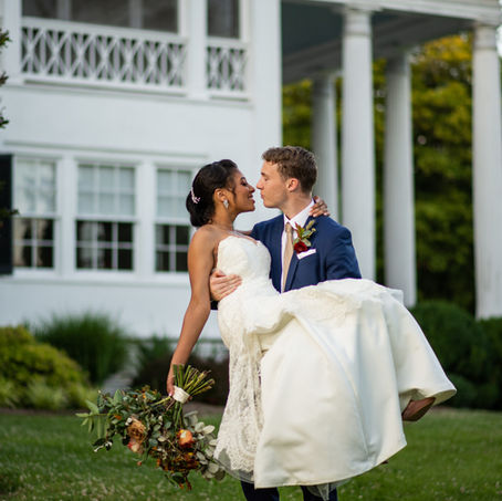 5 Reasons to Consider a Sunday Wedding