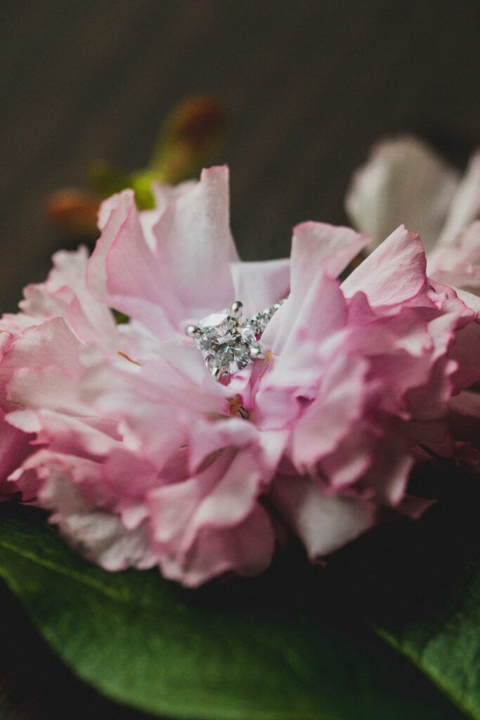 engagement ring, buying an engagement ring, flower