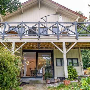 cabane en bois hebergements insolites sur une ile Paris