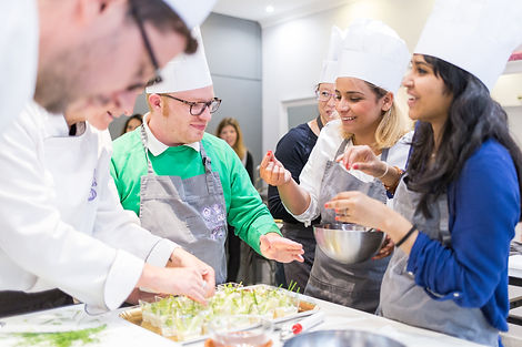 cours de cuisine en groupe entreprise cour des createurs.jpg