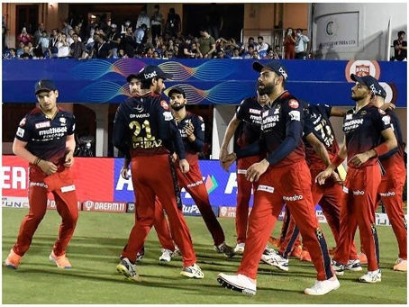 Highlights of the IPL 2022 RCB vs GT match: Kohli keeps Bangalore in contention for the Playoffs