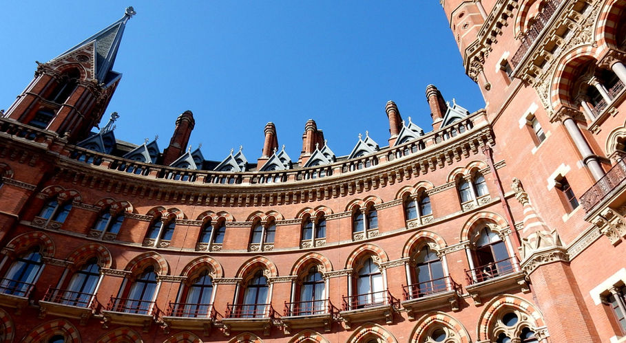 T.golf Travel St Pancras Renaissance Hotel London 1_edited.jpg