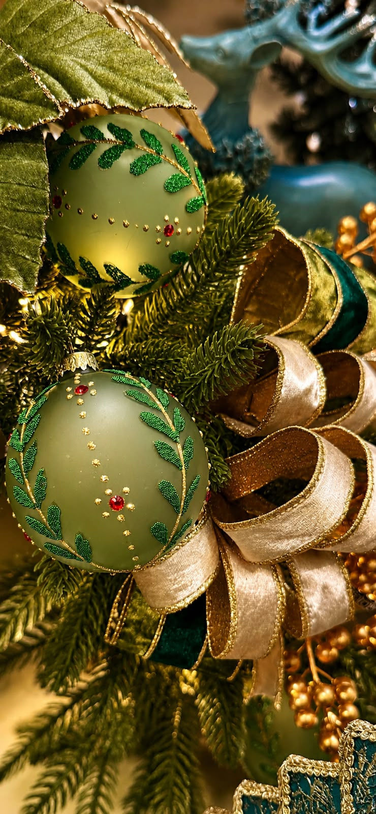 BOLA NATAL DECORADA VIDRO BOROSSILICATO (VERDE) - 1UN