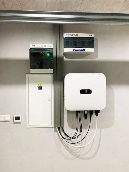 rozvod solárnej energie do elektrickej siete