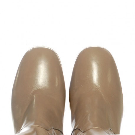 Миниатюра: Sara Kent