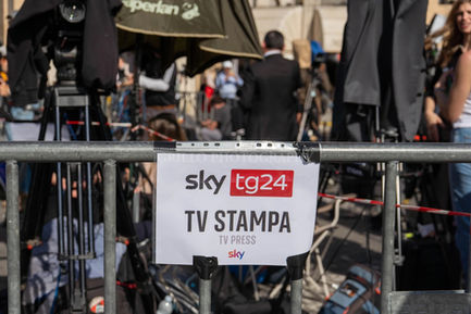 A look into the foreign journalists who covered the death of Pope Francis from Vatican City.