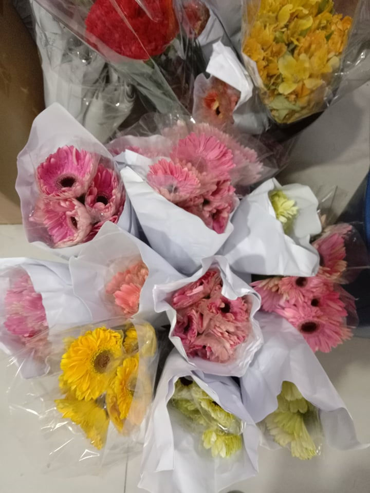 Thumbnail: Imported Flowers