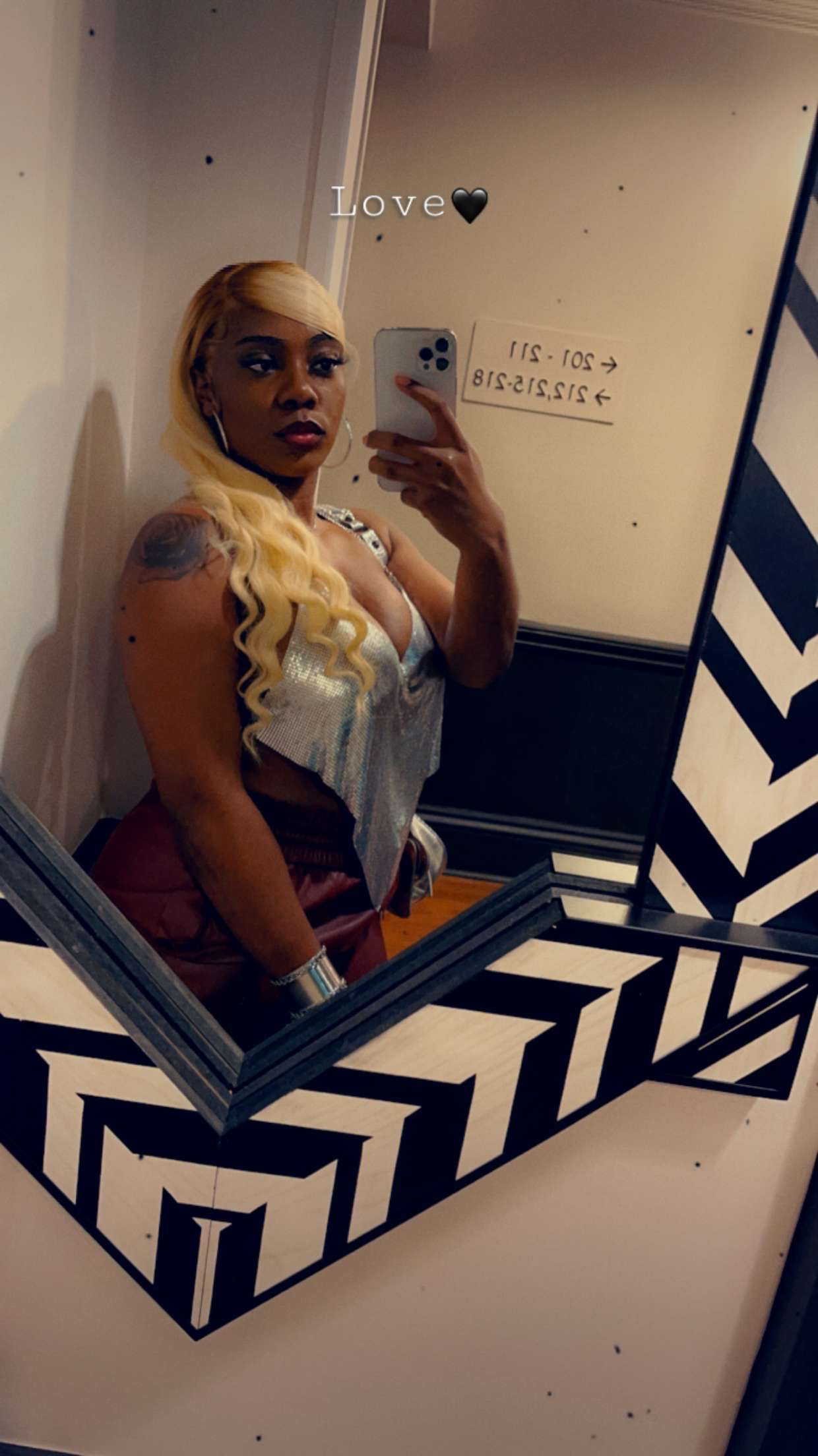 Blondes Have More Fun 26"