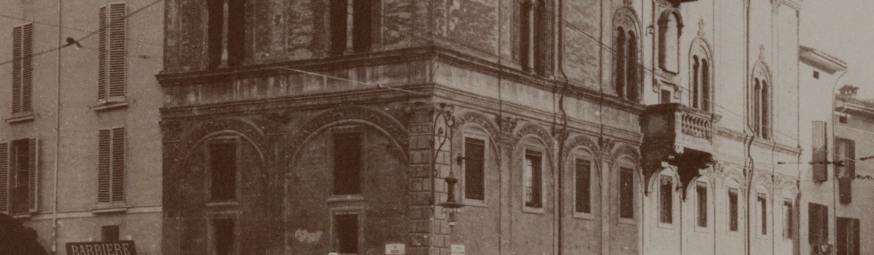 Immagine storica palazzo strazzaroli