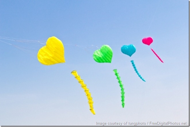 Cometas al viento. Imagen cortesía de tungphoto / FreeDigitalPhotos.net