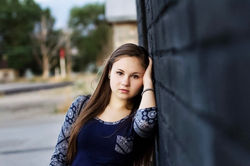 bella-wall