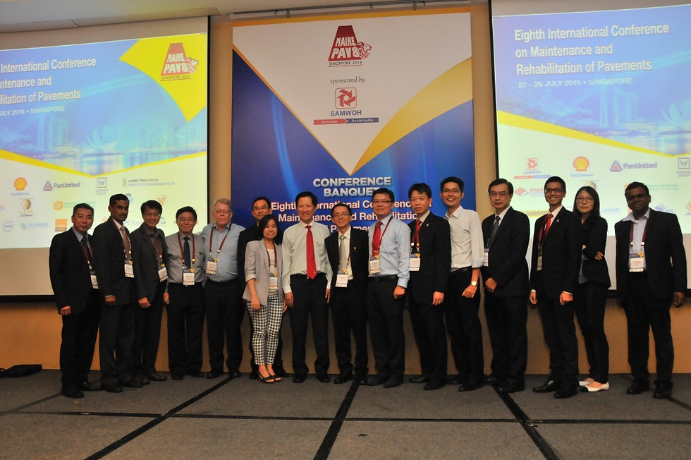 Photo-taking with the Organizing Committee and Banquet Sponsor – Samwoh Corporation Pte Ltd