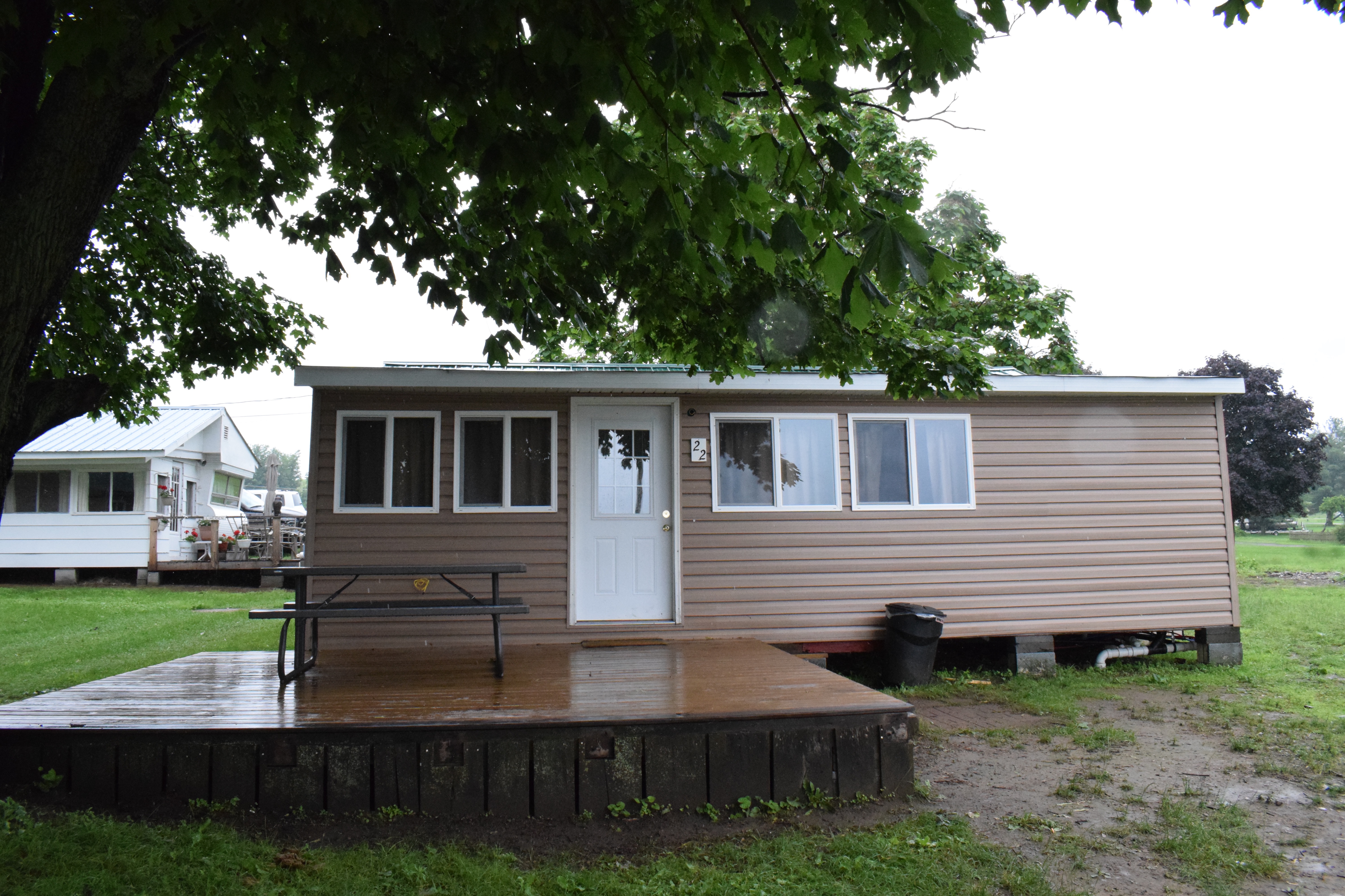 Log Cabins Cottage Rentals 3 Bedroom details Black Lake