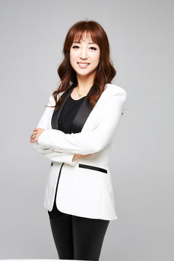 20221213_Yein_headshot3244 1.jpg