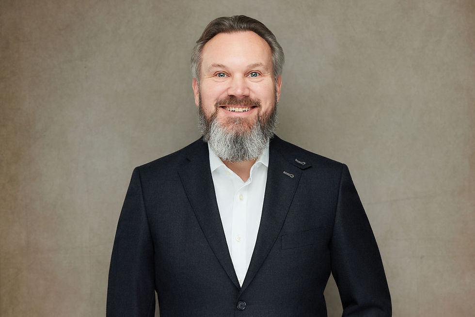 Steve-grey-front.jpg