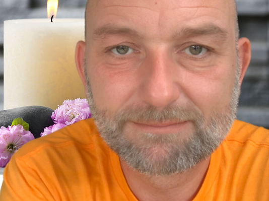 Grégory Balcerek, coach de vie et praticien bien-être à Saint-François en Guadeloupe