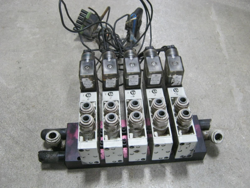 Stackable Air Valve AG331979 Air Stack Valve | Gator Center