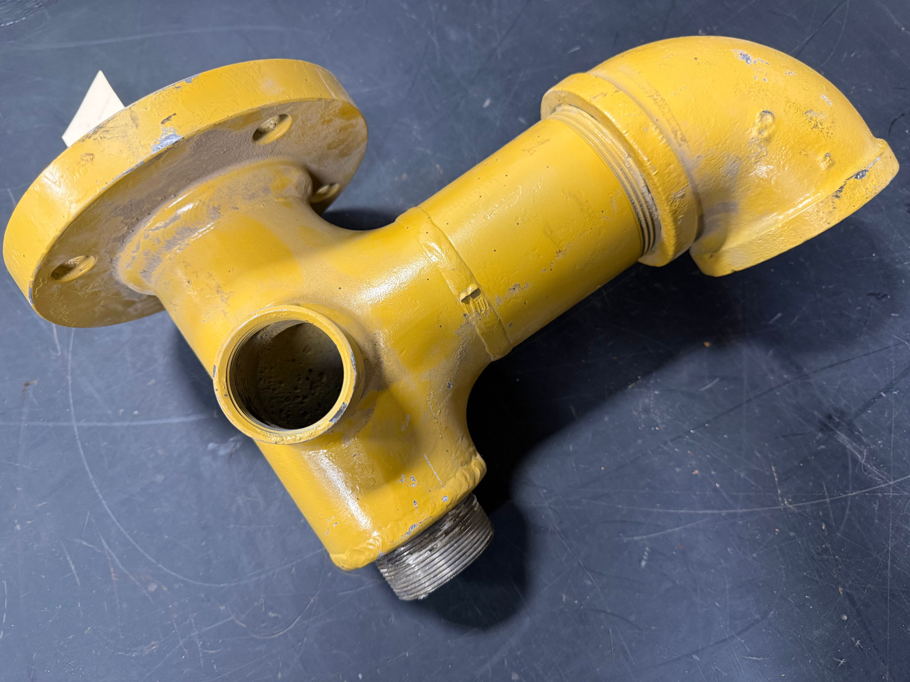 519079D1 AGCO Tee Fitting