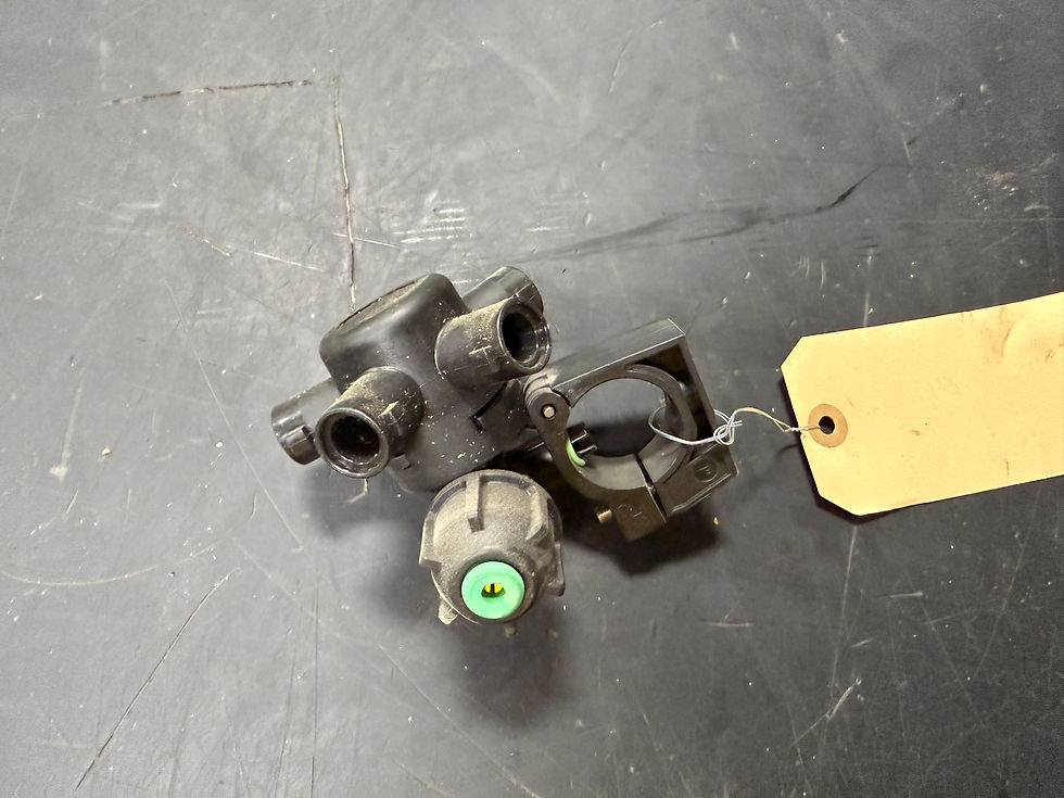 AN305432 John Deere Wet Boom 5-Way Standard Sprayer Nozzle