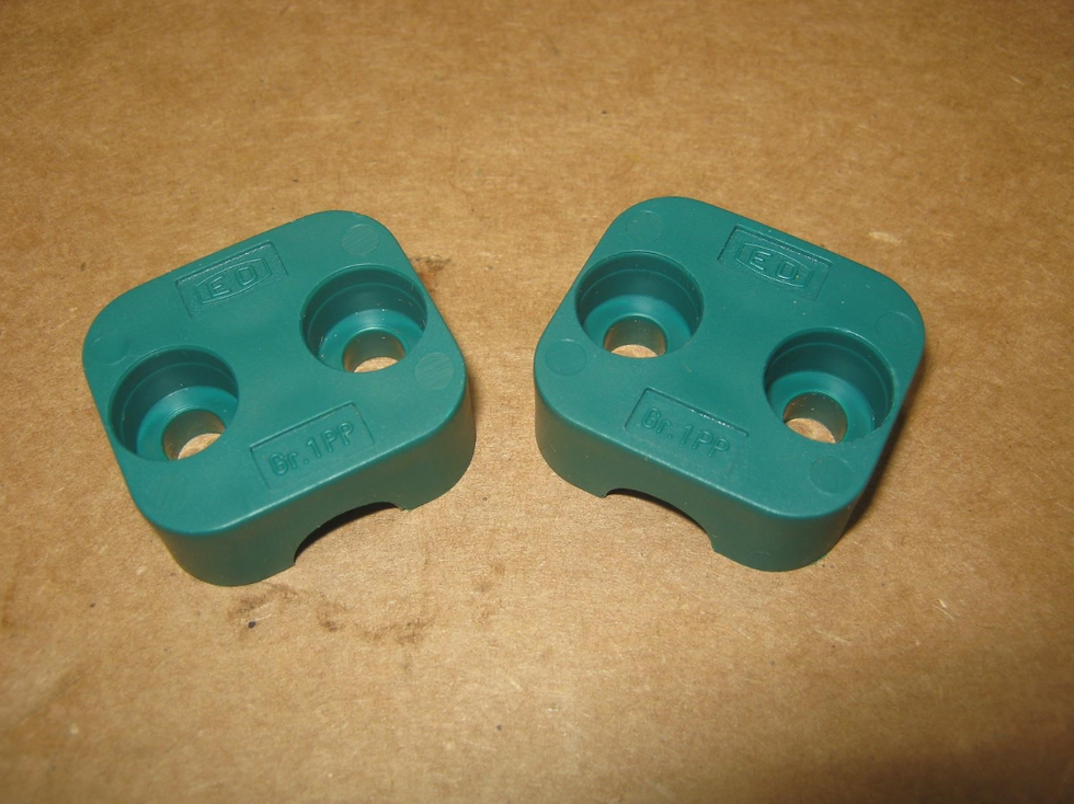 AG060969 Cover / Pipe Fixture