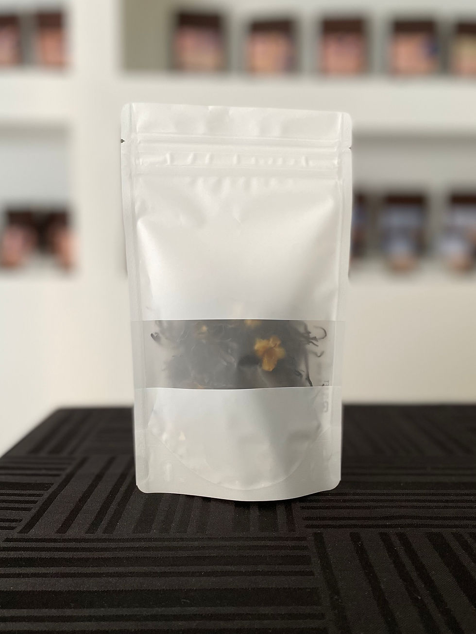 Thumbnail: AMBA Tea Garden Organic Black Tea with Tea Flowers Hand Roll Tea with Flower 16g