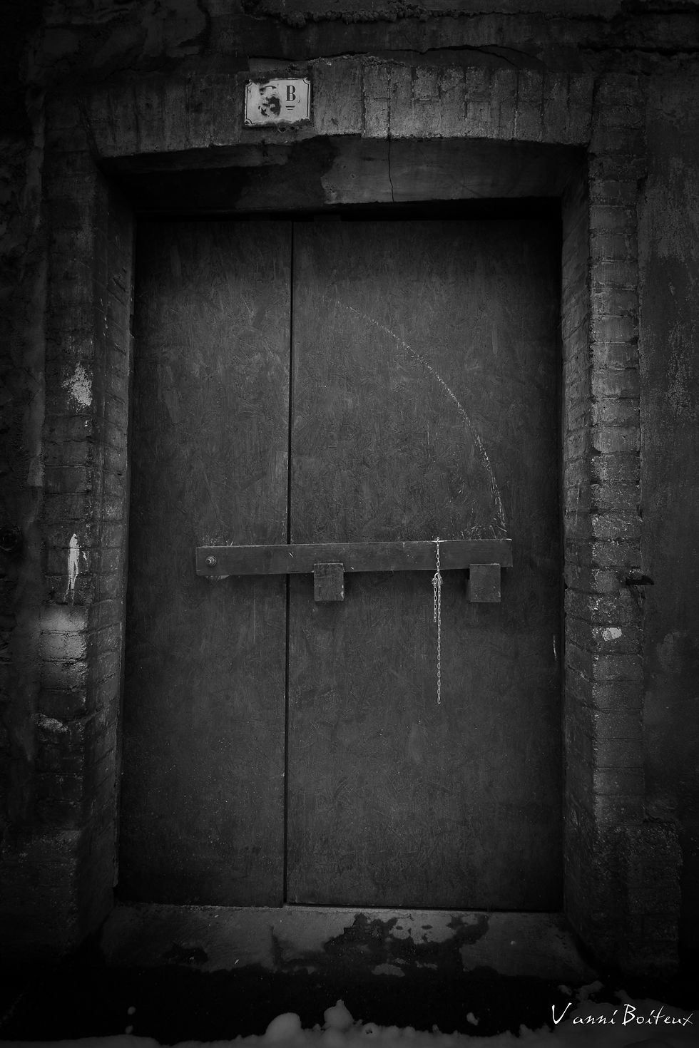 La porte des mondes obscurs