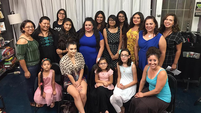 Mother-Daugther Writing Workshop at Con Mi Madres