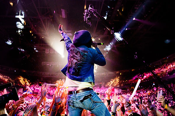 Performance-RobZombie-ParisVisone_1.JPEG