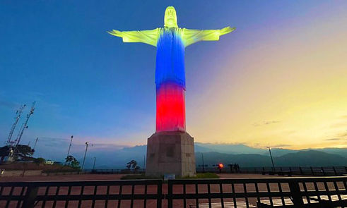 Con-triunfo-de-la-Seleccion-Colombia-Cristo-Rey-se-ilumino-de-nuevo.jpg