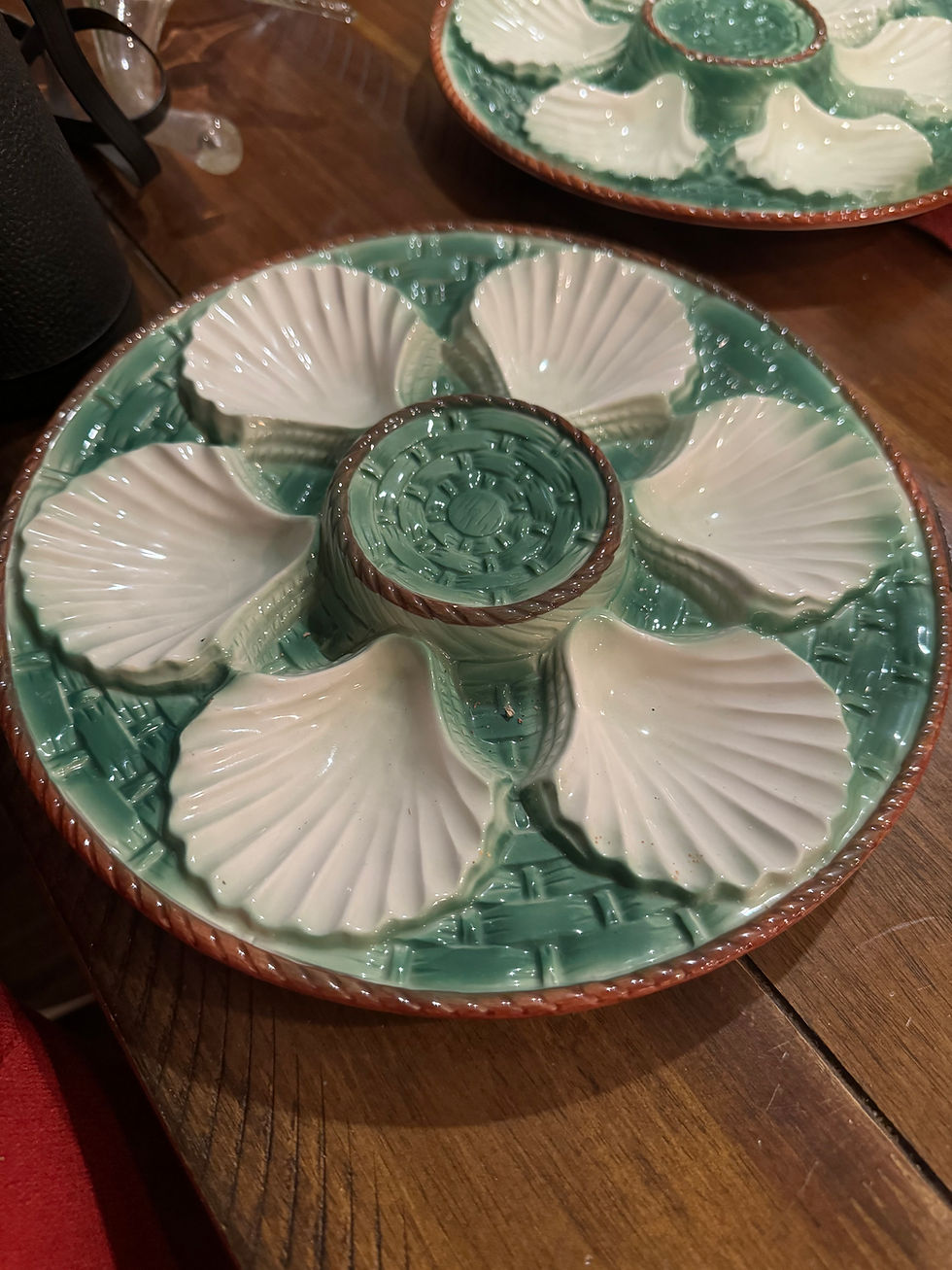 RARE Vintage Dr. Livingston Presume majorca Oyster Plate