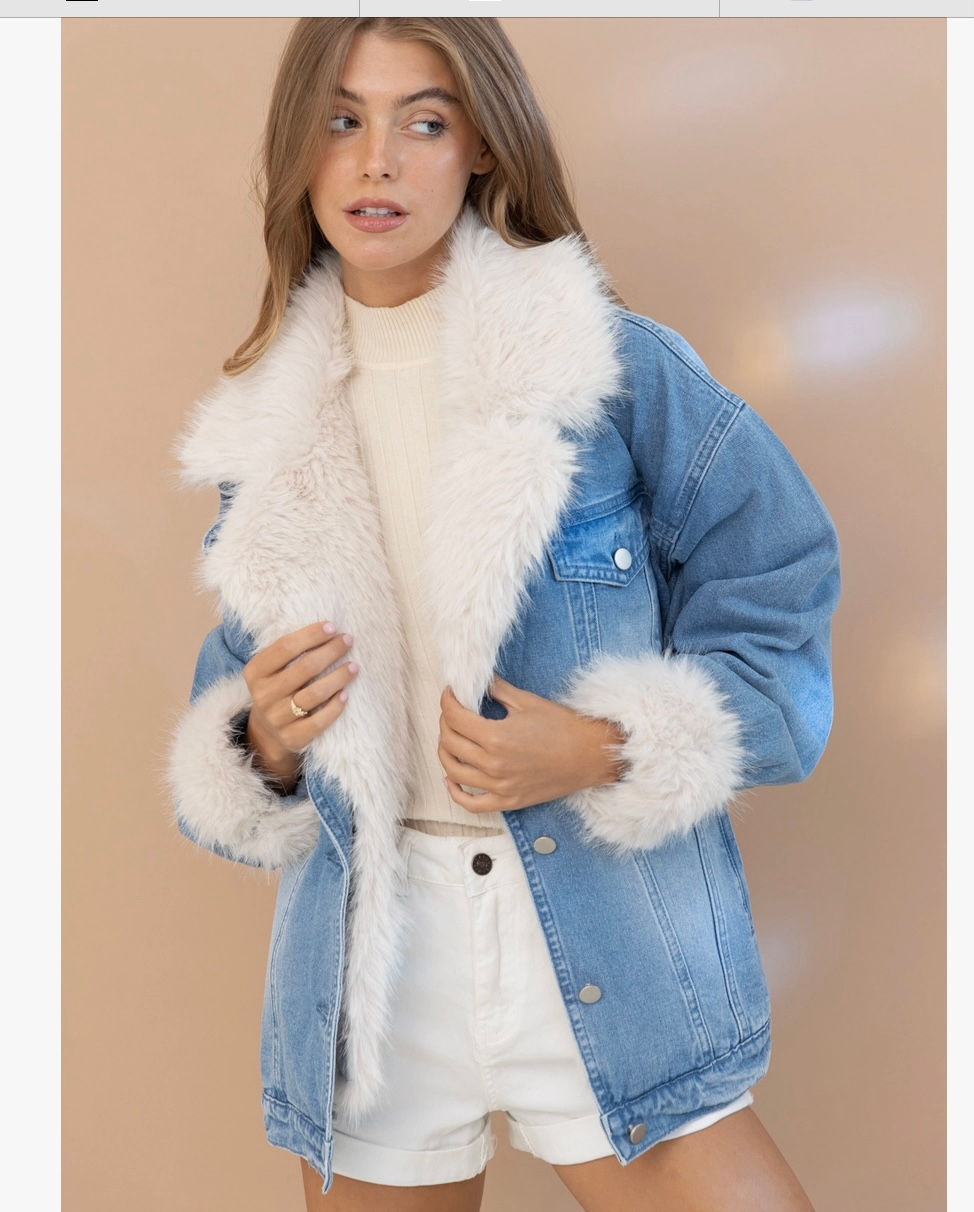 Thumbnail: Fur Collard Cuff Relaxed Washed Denim