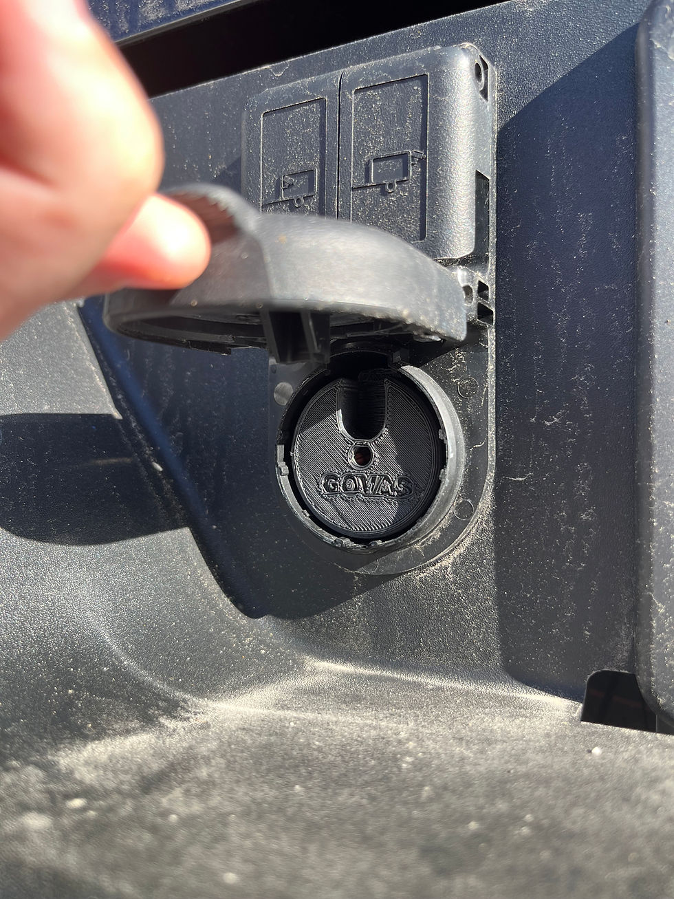 Thumbnail: GM Camera Plug