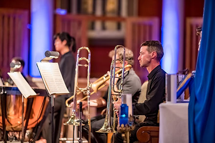 Photo des musiciens dans le groupe de l'Orchestre Classique de Terrebonne