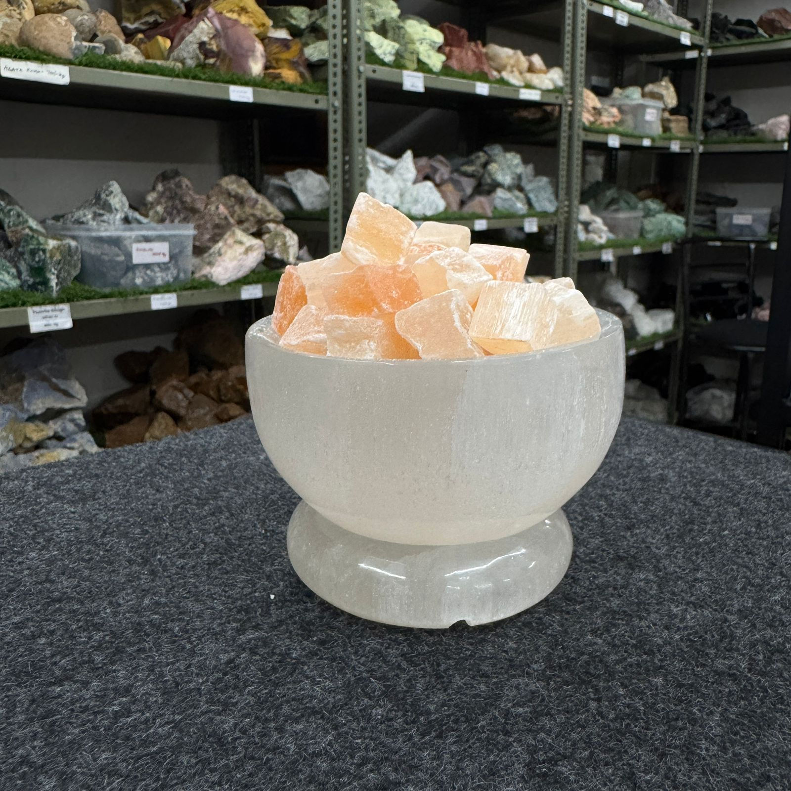 Selenite Lamp Majmar - Red