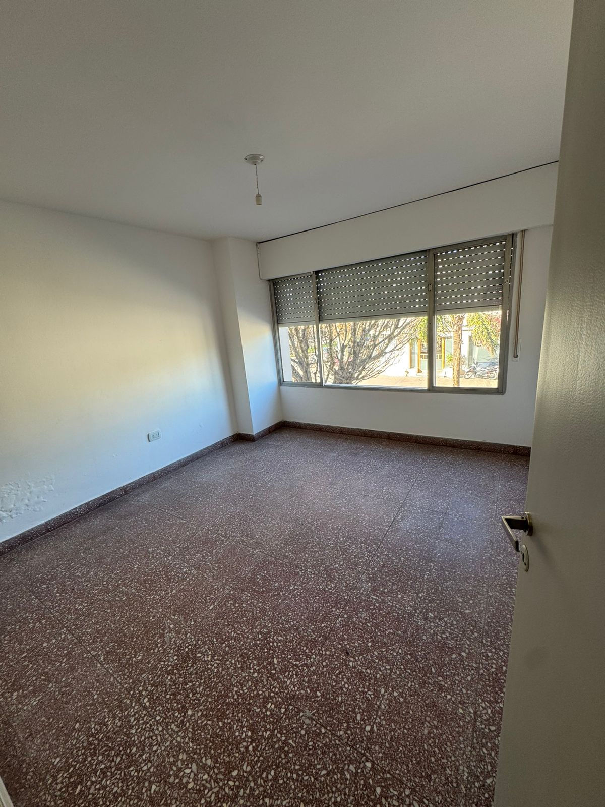 Departamento 2 Dormitorios ALQUILER- Planta Alta