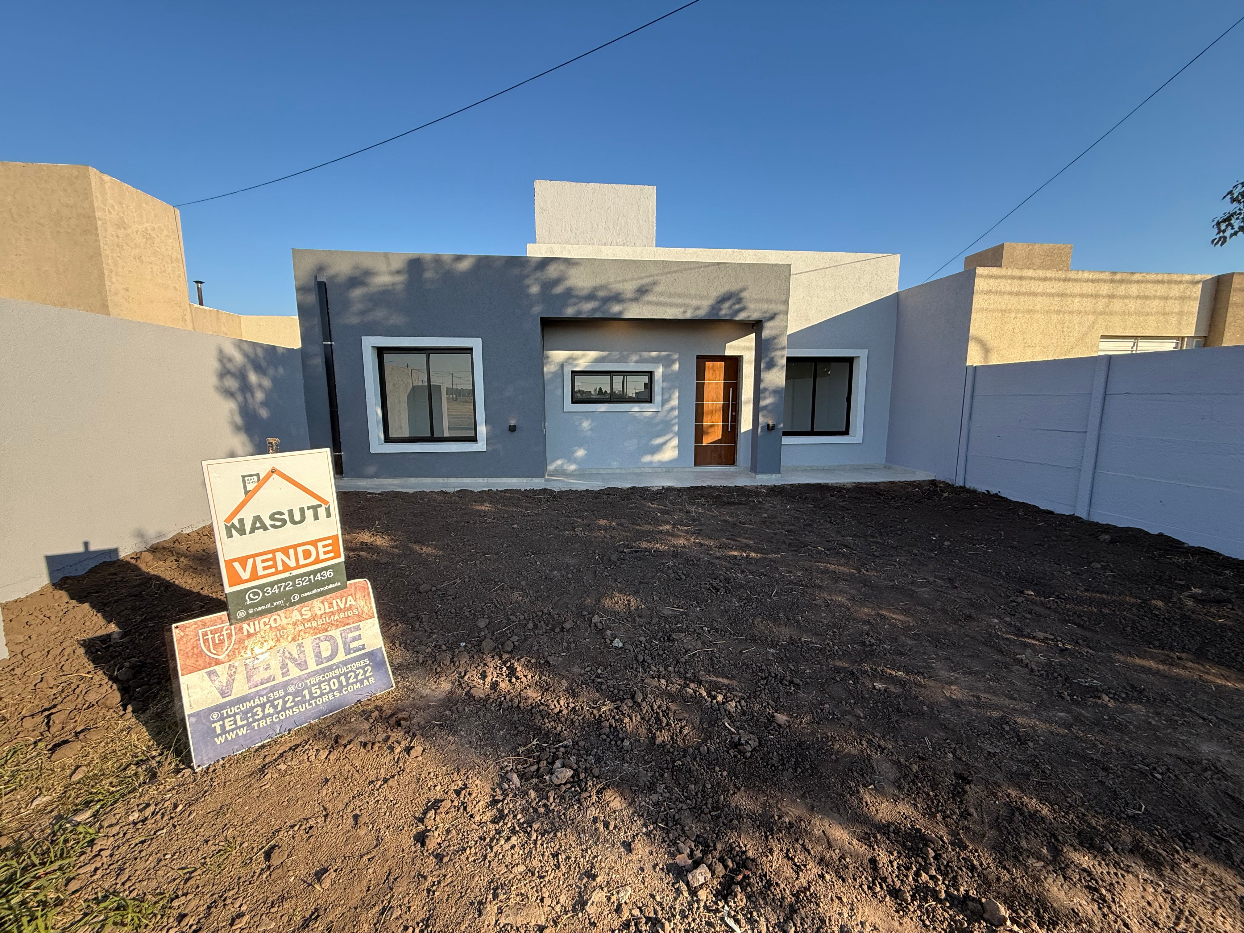 CASA VENTA 2 Dormitorios - "A ESTRENAR" - Barrio Maria Dellarossa