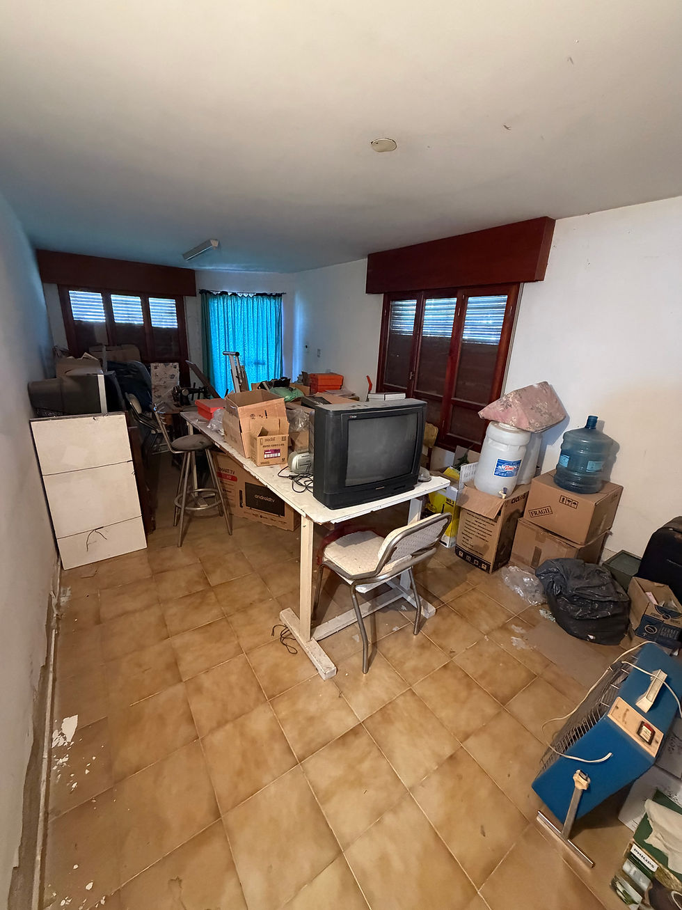 Miniatura: Casa VENTA - 2 Dormitorios - Avellaneda y Garibaldi