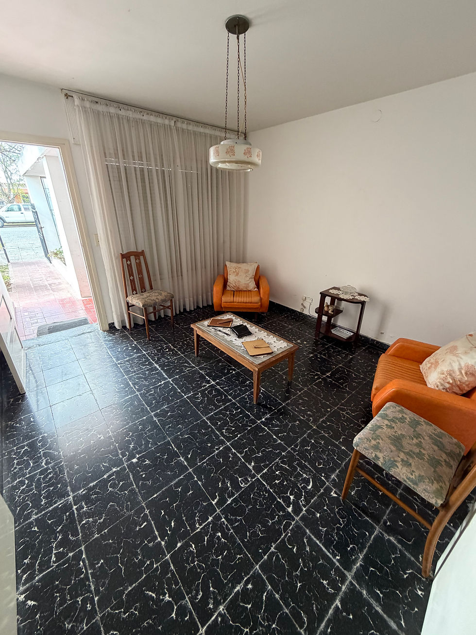 Miniatura: Casa VENTA - 2 Dormitorios - Avellaneda 461