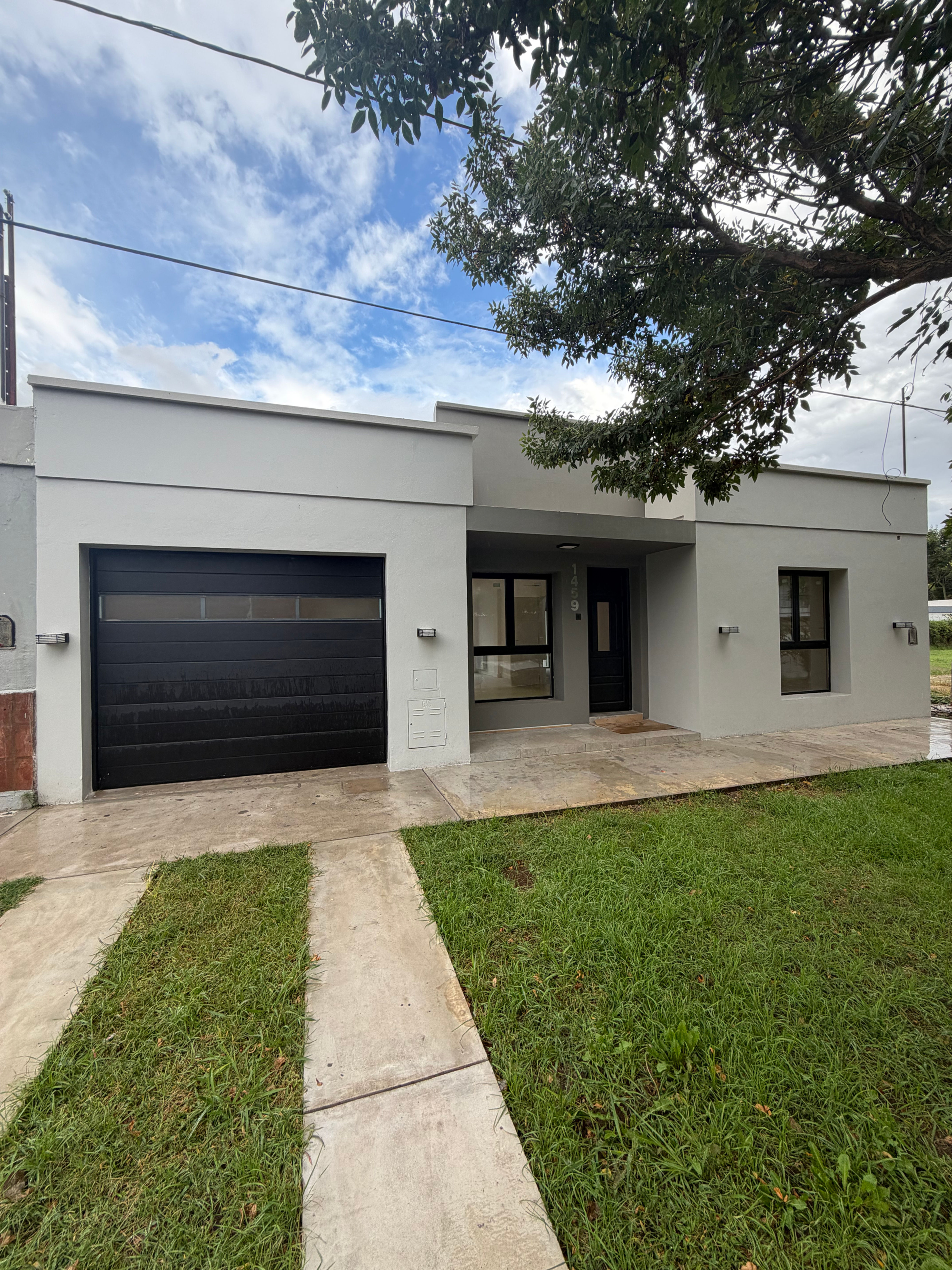 Casa VENTA - 2 Dormitorios - Avellaneda 1400