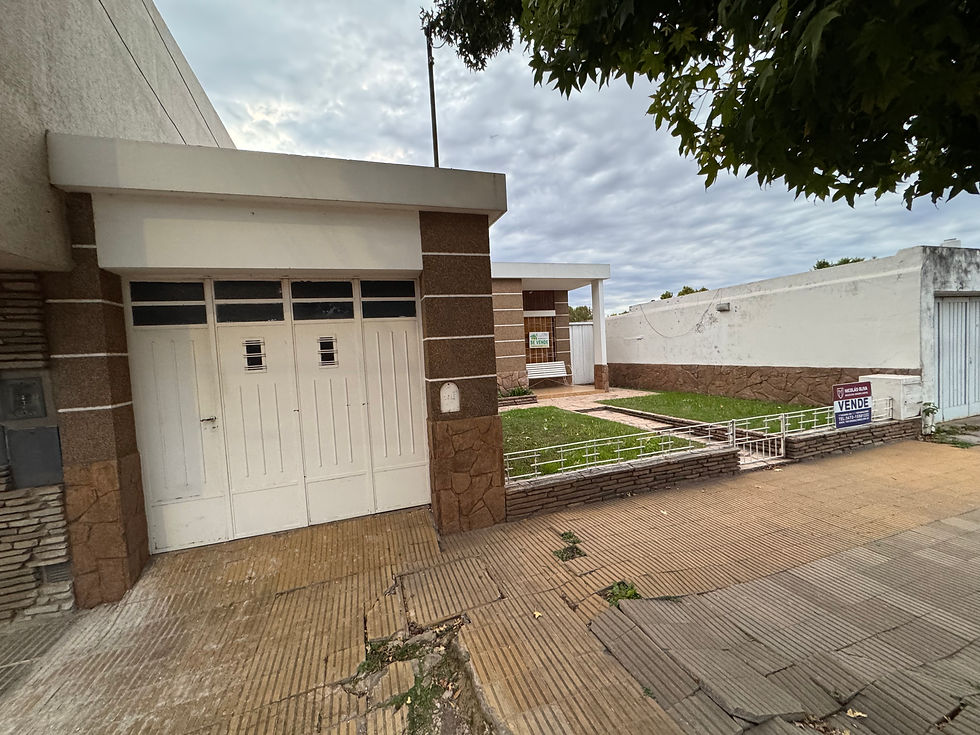 Miniatura: Casa VENTA - 3 Dormitorios - Excelente zona!