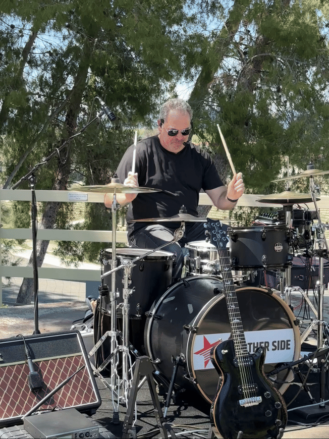 Mike Drums loop.gif