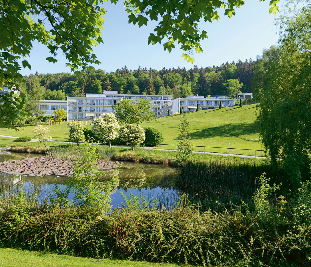 Long-Term Care Home, LNH
