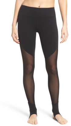 Women's Alo Show Off Stirrup Leggings