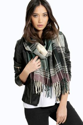 boohoo Lara Tartan Check Oversize Scarf