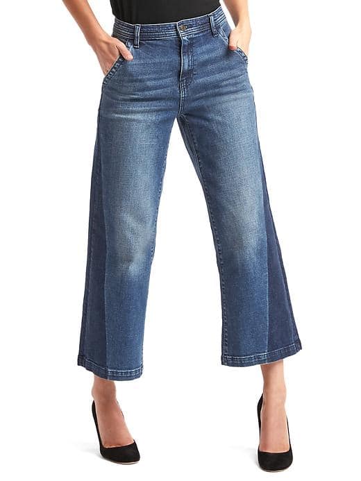 Wide-Leg Crop Jeans